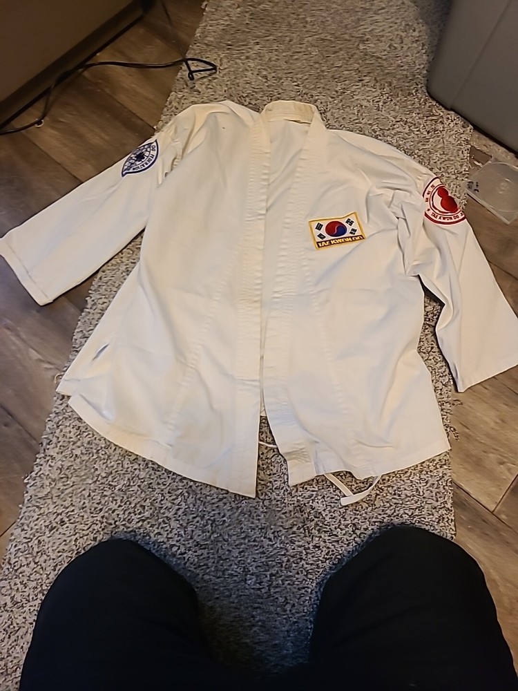Vintage The World Tae kwondo Karate Uniform Top Martial Arts Size 3/170