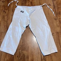 Piranha Gear Gi 5/180 Adult White Full Set Fighting MMA Jujitsu White Top Bottom