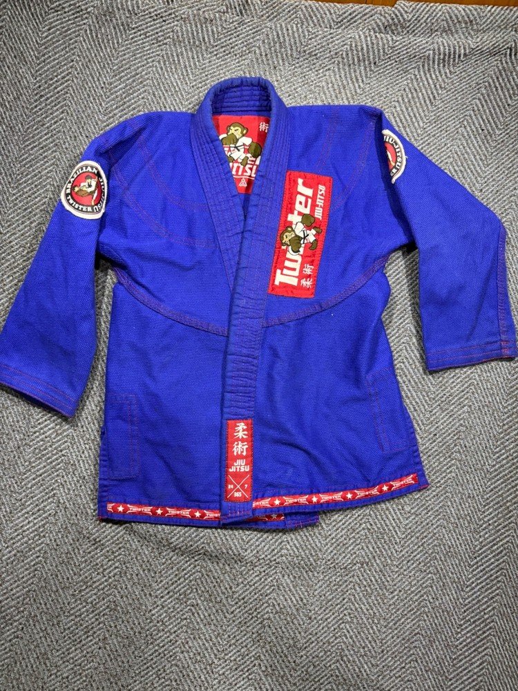 Blue Twister Kids Jiu Jitsu Gi Ultra Light Youth Size C0 Age 8 – 9 Years Old