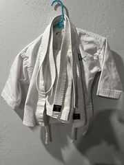 Karate Swift Outfit white size 000, 3 pieces Coat Pants Belt Costume
