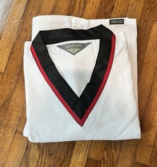 Martial Arts Size 0 Pull Over V Neck Uniform
