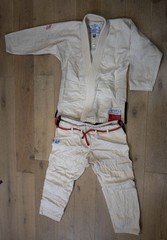 93 Brand HOOKS V5 Women/Girls C2 Jiu Jitsu Gi- pre shrunk to fits like C2