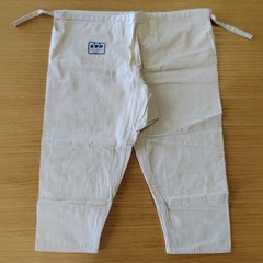 Judo Uniform, Black Belt Mark, Size 000, With White Belts (Top And
