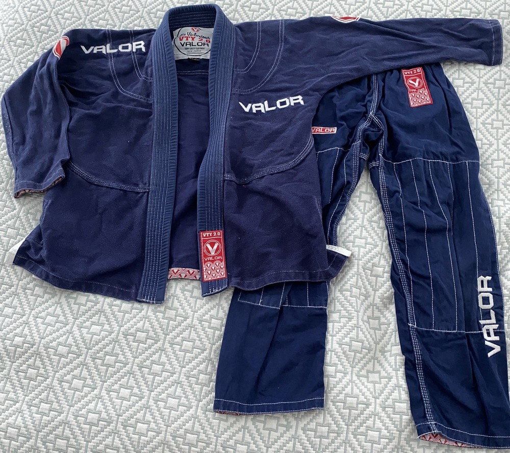 Valor VTY 2.0 BJJ Boys Kids Blue Gi Brazilian Jiu Jitsu Kimono Pants Set M2