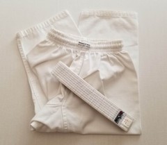 Macho Martial Arts ACADEMY Uniform White 3 Piece Set Size 00/130 cm