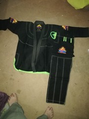 Customized jiu jitsu gi with your own logos design and brand name high quality