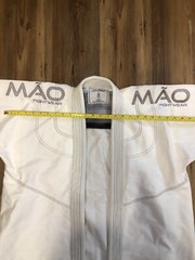 Mão Fightwear A3 Equilibrio Brazilian Jiu Jitsu Kimono A3 Top White