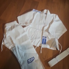 New Starpro Kids Karate Uniform 3 Piece Set Size 4T ( 110 )