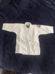 Kids White Fuji Complete Gi With Belt, Size 000
