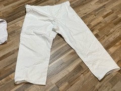 Martial arts Judo Star uniform youth size 5 heavy white cotton jacket pants belt