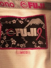 FUJI KIMONO SEKAI WOMENS TOP AND PANTS SIZE WC2 JIU-JITS Pink Floral Embroidery