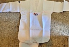 New! Tiger Claw ELITE TKD Uniform – In original packaging (Size 4)