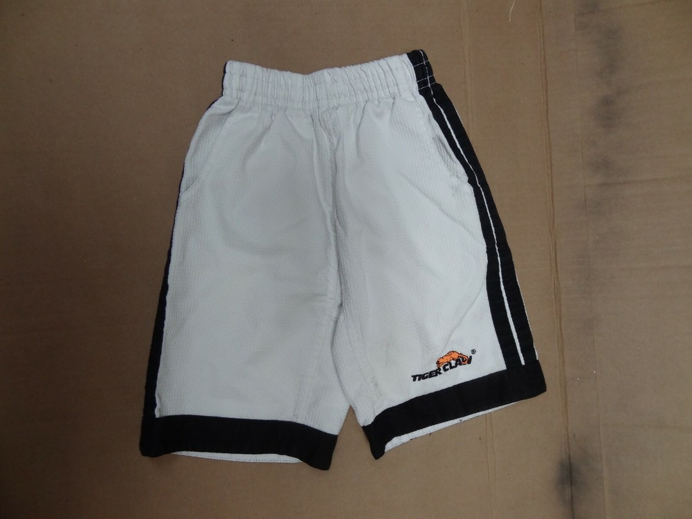 TIGER CLAW SIZE 000 WORLD CHAMPION TAE KWON DO KIDS SHORTS – WHITE ~