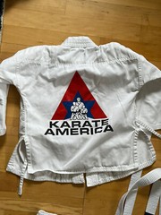BOLD Child Karate America 3pc Uniform Size 00(5-6)