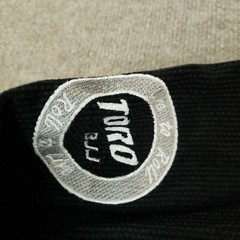 Toro BJJ Jiu Jitsu GI Top Mens Small Black Karate MMA Black Ops