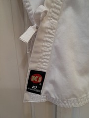 Ki International – Martial Arts Karate Jiu-Jitsu White Gi – Size 2/150