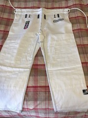 BJJ Gi Shoyoroll Batch #37 Human Chess White JIU JITSU Kimono With Bag