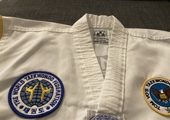 Kids White Taekwondo Top Uniform Costume Tom Vo’s Size 00 130 cm