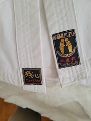 Vintage SBI Budo Zan Shin~Heavyweight?~KARATE~Martial Arts UNIFORM