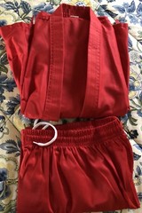 NEW Tiger Claw 7.5 Oz Student Karate/Martial Arts Uniform Red Size 0