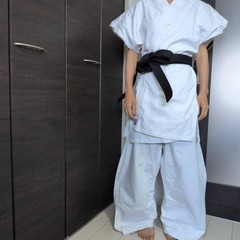 Rare Kusakura Judo/Karate Uniform (Top & Bottom) – Size 6, With Black Belt