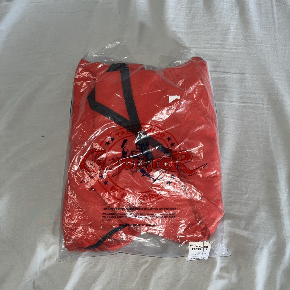 Martial Arts Karate Uniform Gladiator Middleweight Red/ White Belt Size 5
