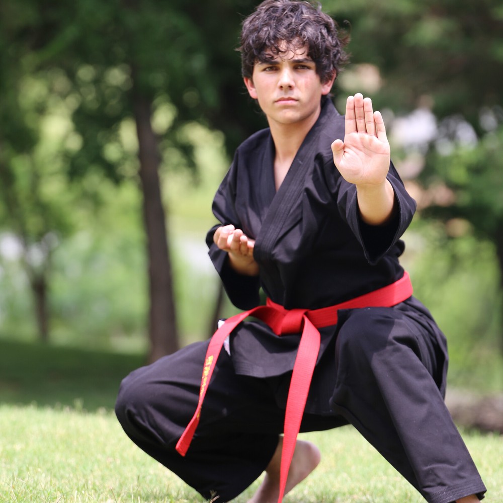 Karate Gi Uniform 14oz Martial Arts Suit for Training Competition Black