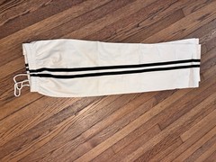 Men’s White w/blk Pin Stripe Karate Gi, Size 4