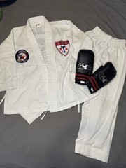ATA Taekwondo White Uniform Gi Size 00 with Yellow Belt and Gloves