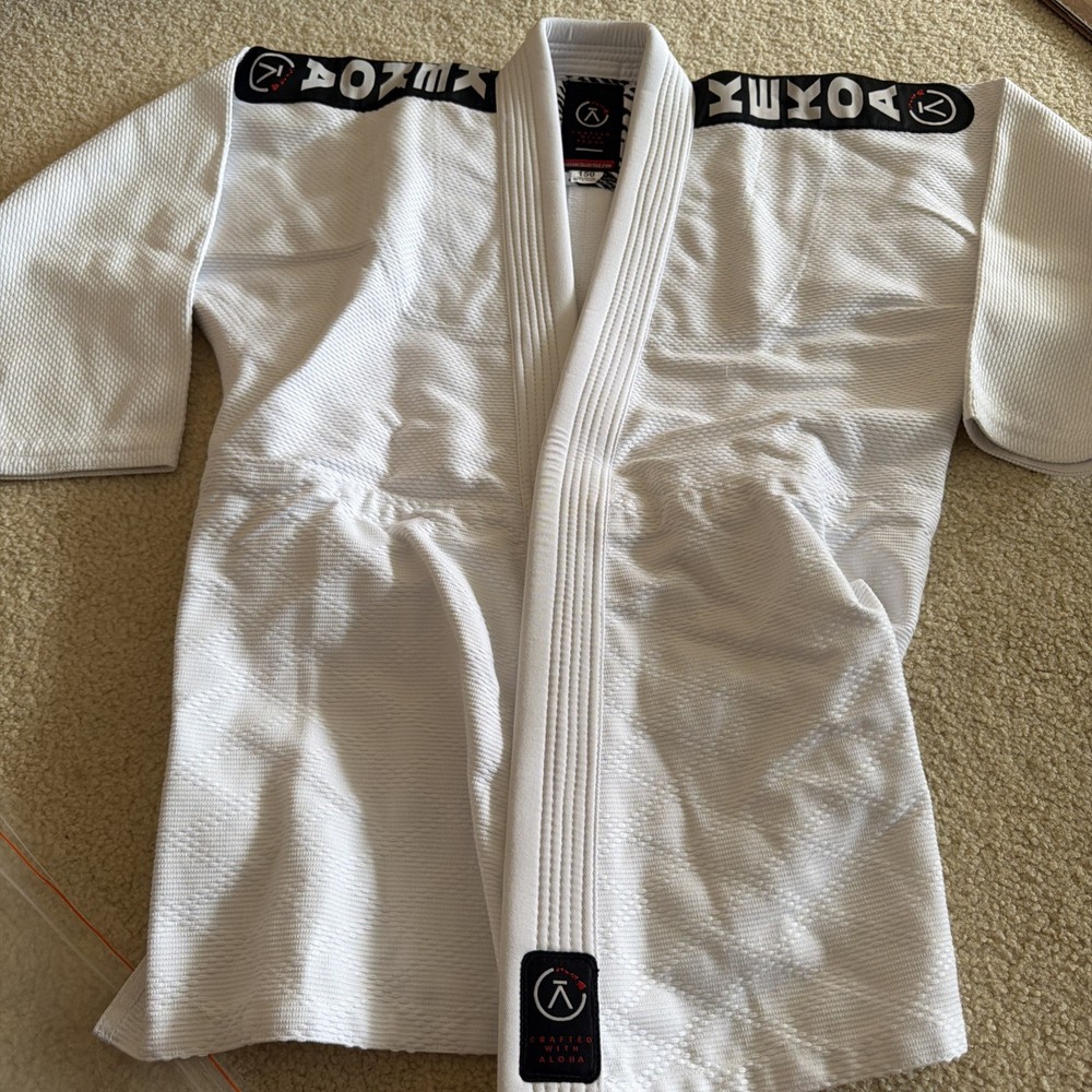 Kekoa Collective White Travel BJJ Gi Kimono size 150