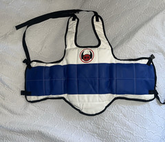 Karate, MMA & Martial Arts Body Armor Sparring Gear Child Size S kid unisex