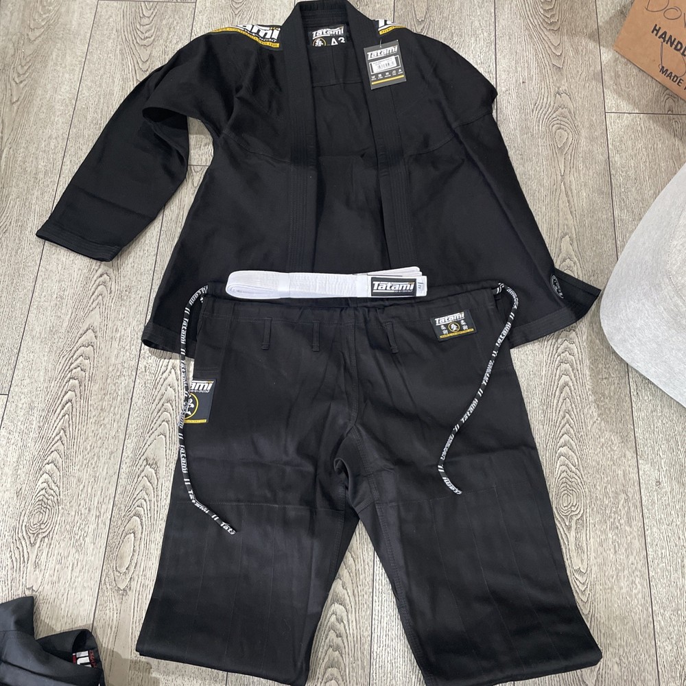 New Tatami Nova Absolute Black Gi A3 With White Belt Men