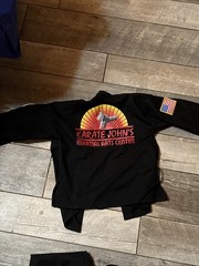 Karate Uniform Kids Youth Size 00 Black Belt Small Logo Advertise Patches