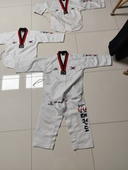 used. Taekwondo Uniform Dobok Top Size 130cm korea