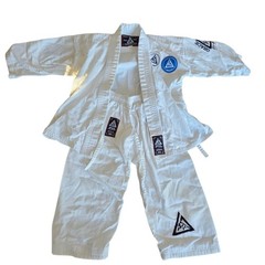 Gracie Academy Youth BJJ Gi White Size 000/110 with Patches – Bullyproof