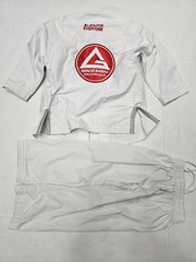 Gracie Barra Equipe Edition Kimono/Pants Gi White Youth Y2 Brazilian Jiu-Jitsu