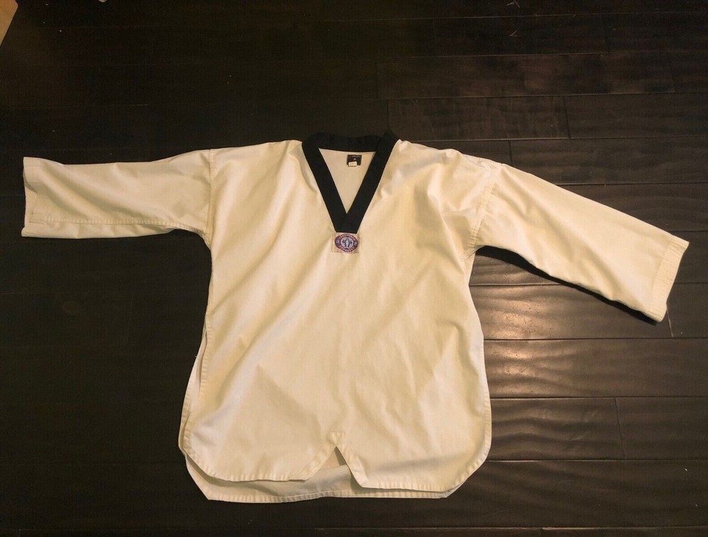 Martial Arts Taekwondo/Karate Uniform Kids Adults Unisex White Size 5/6 NO logo