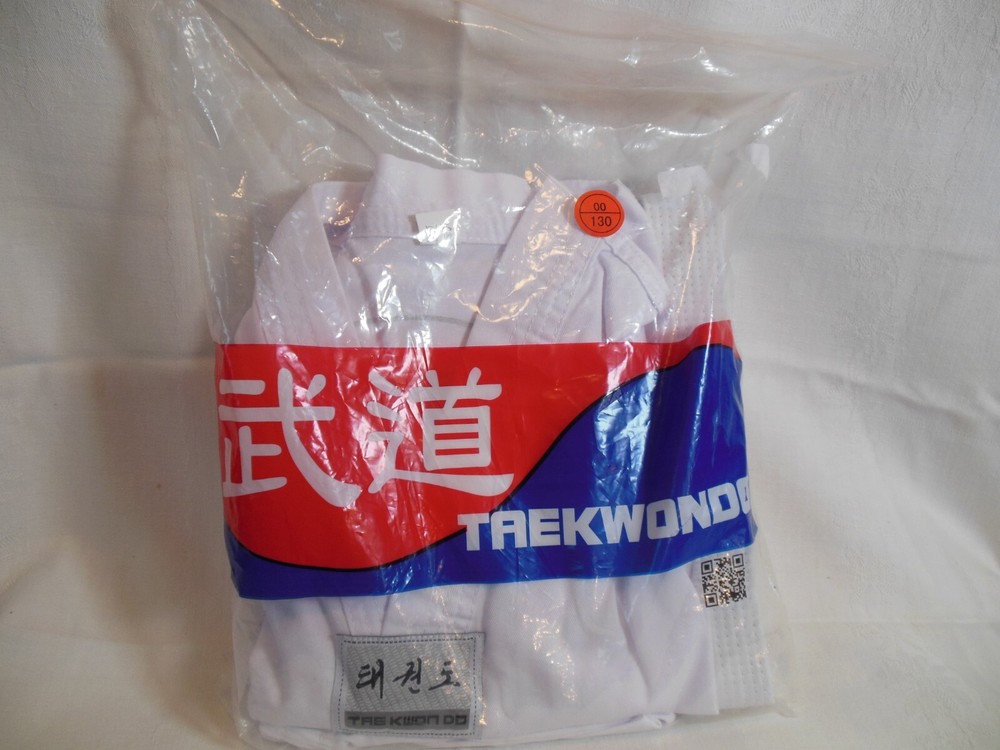 gi tae kwondo uniform NEW unused in package Size 00 / 130 elastic tie waist
